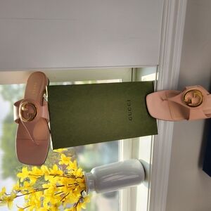Gucci Pink Women's Sandals